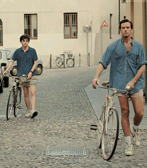 Học cách diện đồ mùa hè nam giới từ phim Call me by your name